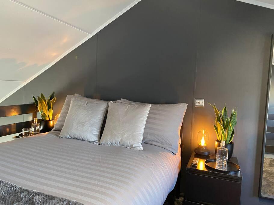 Seascape - Floating Home At Brighton Marina With Free Parking Eksteriør billede