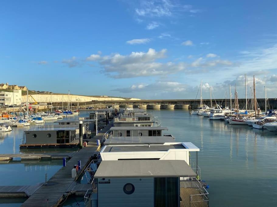 Seascape - Floating Home At Brighton Marina With Free Parking Eksteriør billede